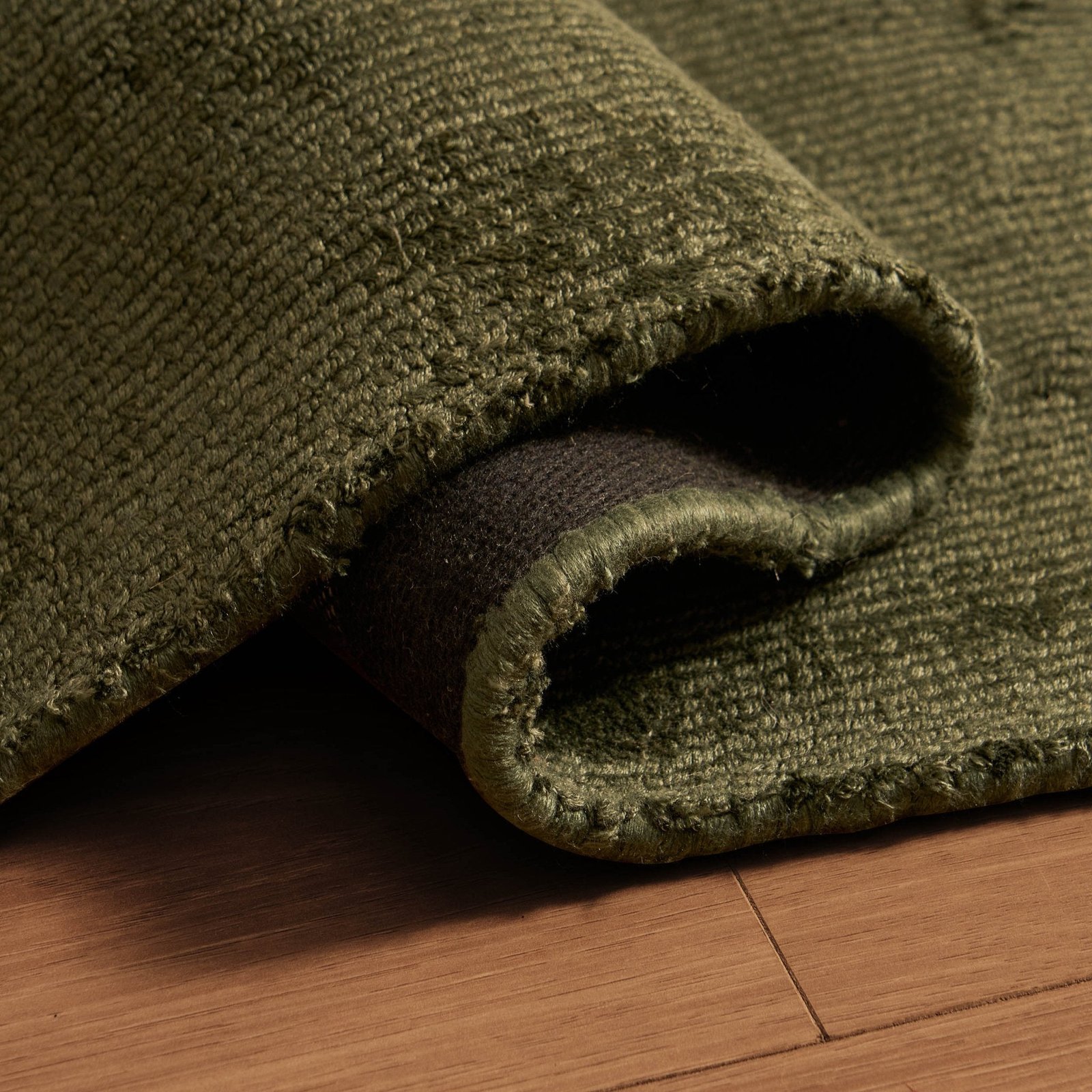 Kayla Plain Viscose Loop Rug - Forest Green